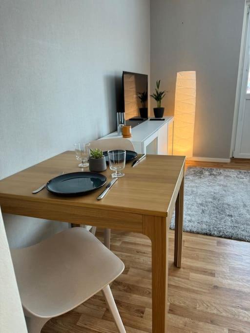 Laegenhet I Centrala Lidkoeping - Myhostel المظهر الخارجي الصورة
